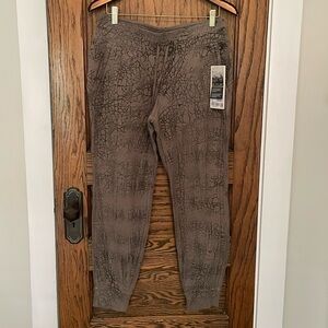 Lululemon Warm Down Jogger SZ 10 NWT